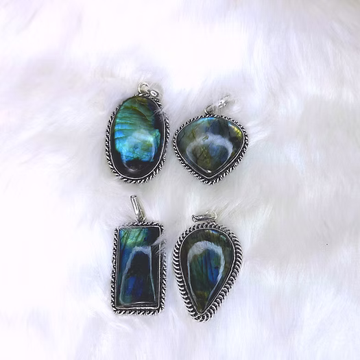 Labradorite Pendant